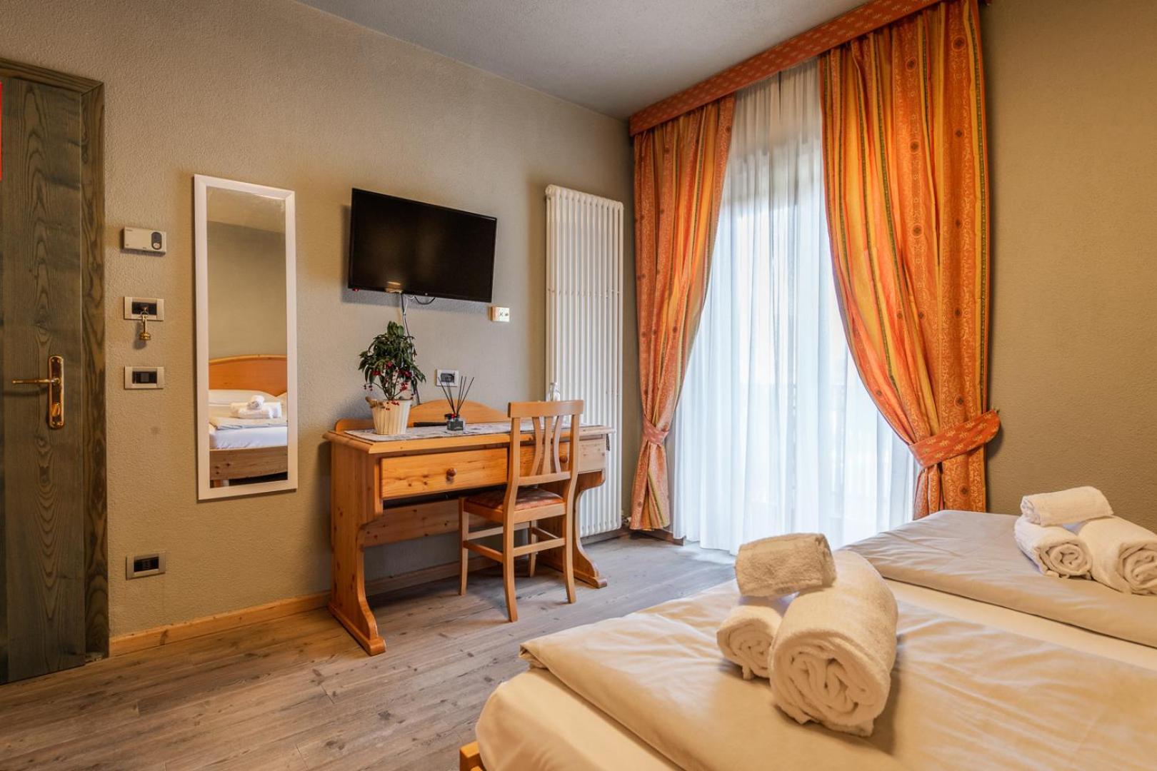 Hotel Diffuso Locanda Elisa Dimaro Luaran gambar
